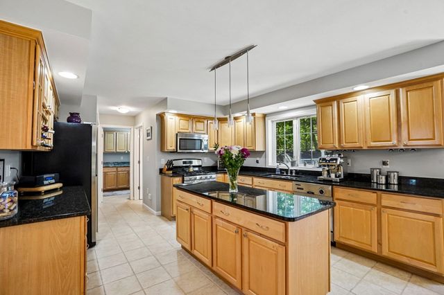 57 Mcintosh Road, Danville, NH 03819