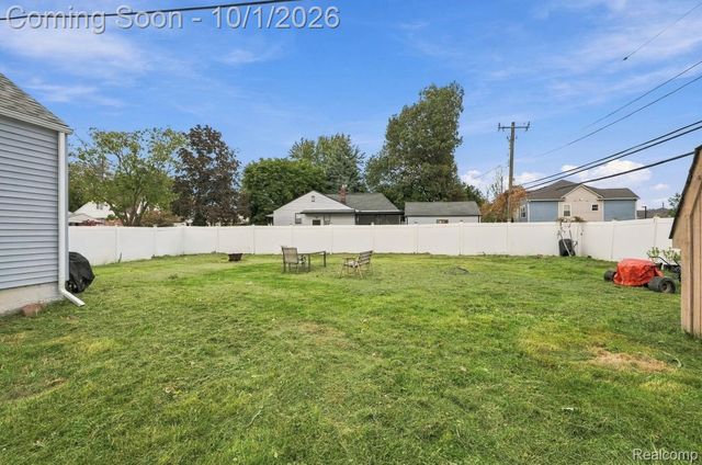 22376 Firwood Avenue, Eastpointe, MI 48021