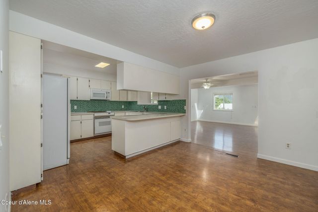 6300 N SUNRISE TER, Coeur D'alene, ID 83815