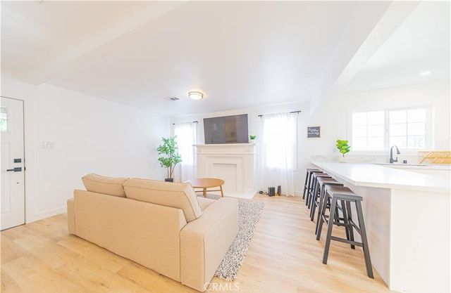 3922 W 28th, Los Angeles, CA 90018