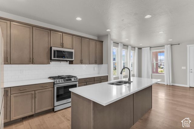 11536 S PEBBLE POND RD, South Jordan, UT 84009