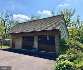 1621 LIMEKILN RD, Limekiln, PA 19535