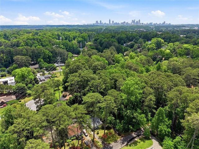 1137 Kingsley Cir NE, Atlanta, GA 30324