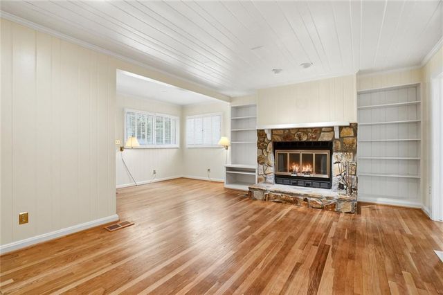 1137 Kingsley Cir NE, Atlanta, GA 30324