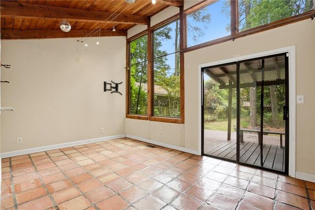 1137 Kingsley Cir NE, Atlanta, GA 30324