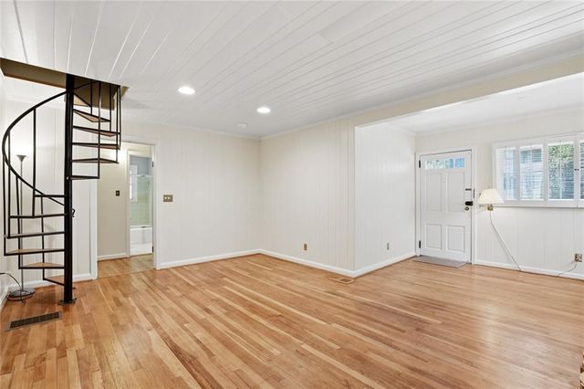 1137 Kingsley Cir NE, Atlanta, GA 30324