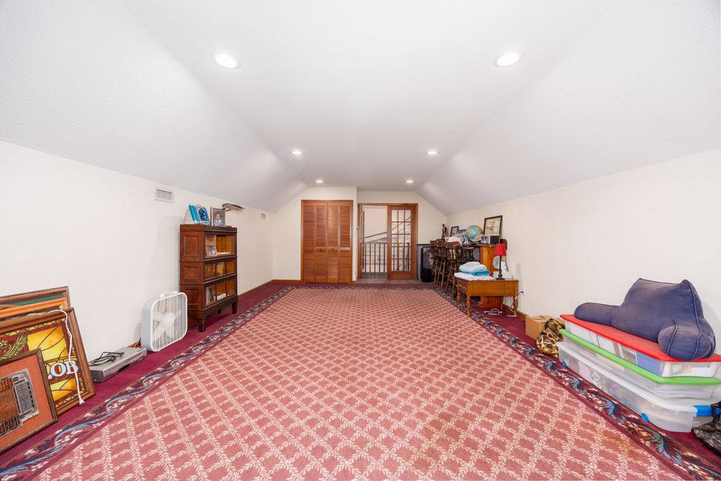 Image 41 of property listing at 825 W Warmouth Street, Salem, IL 62881