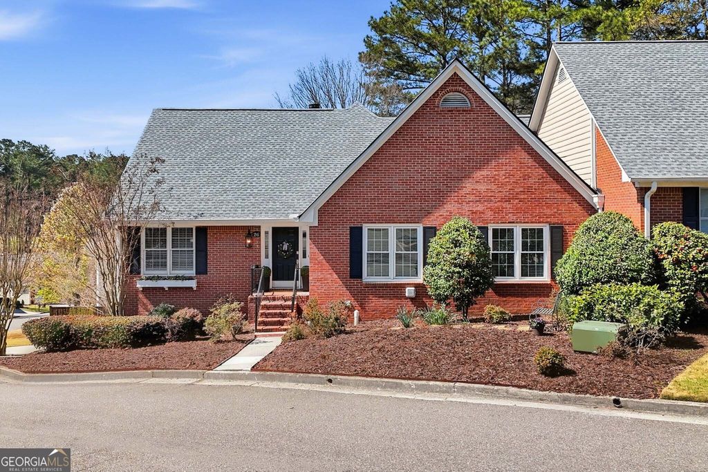 26 S Riversong Lane, Alpharetta, GA 30022