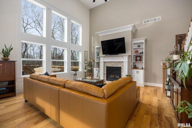 111 ROSEMARY Lane, Germantown Hills, IL 61548