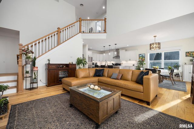 111 ROSEMARY Lane, Germantown Hills, IL 61548