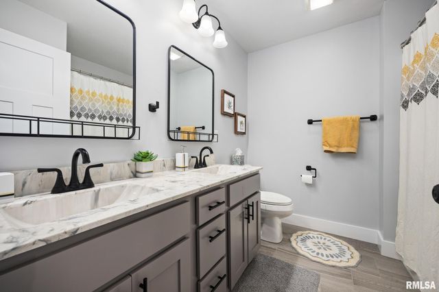 111 ROSEMARY Lane, Germantown Hills, IL 61548