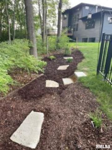 111 ROSEMARY Lane, Germantown Hills, IL 61548