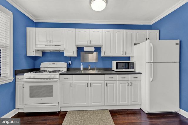 3542 BENZINGER RD, Baltimore, MD 21229