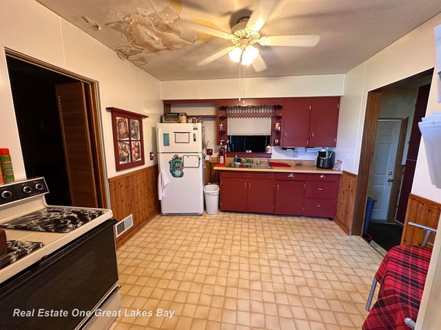 4928 Hess Road, Saginaw, MI 48601