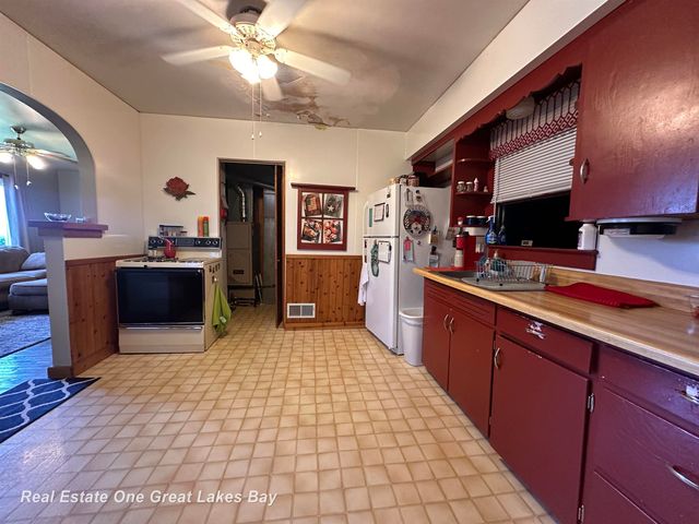 4928 Hess Road, Saginaw, MI 48601