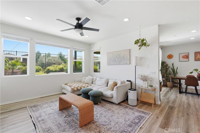 38292 Windingwalk Dr, Murrieta, CA 92563