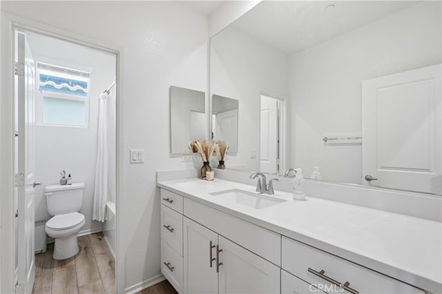 38292 Windingwalk Dr, Murrieta, CA 92563