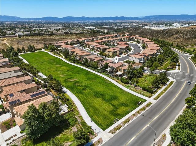 38292 Windingwalk Dr, Murrieta, CA 92563
