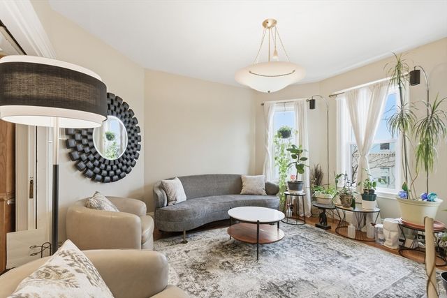 9 Edwin St, Boston, MA 02124