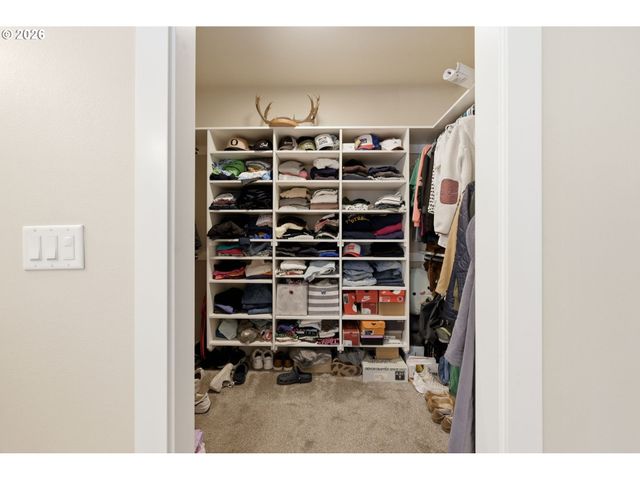 2144 LATHEN Way, Eugene, OR 97408