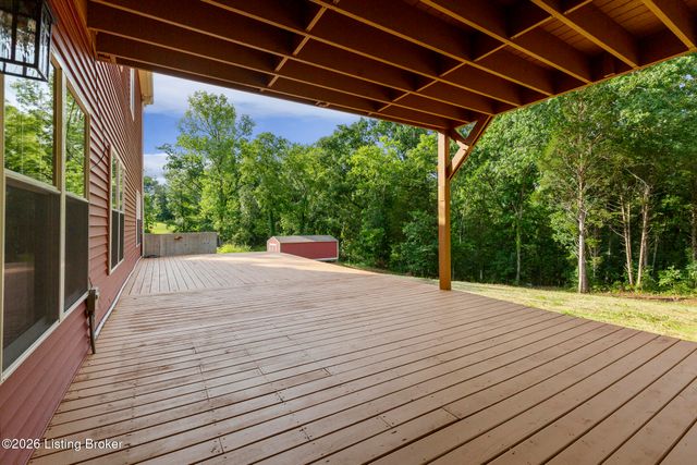 659 Crescent Ridge Dr, Taylorsville, KY 40071