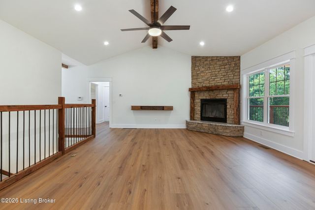 659 Crescent Ridge Dr, Taylorsville, KY 40071