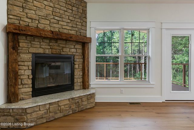 659 Crescent Ridge Dr, Taylorsville, KY 40071