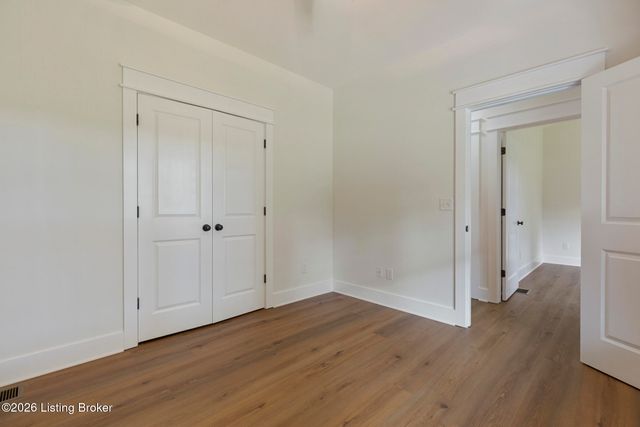 659 Crescent Ridge Dr, Taylorsville, KY 40071