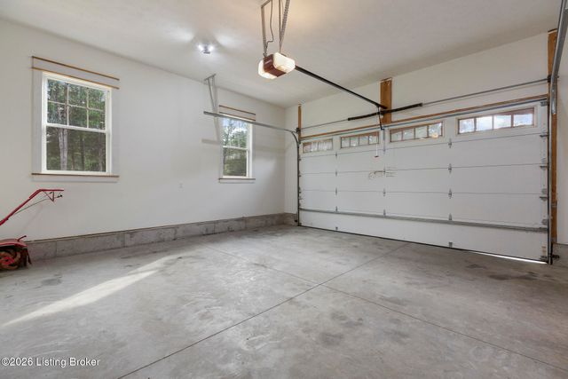 659 Crescent Ridge Dr, Taylorsville, KY 40071
