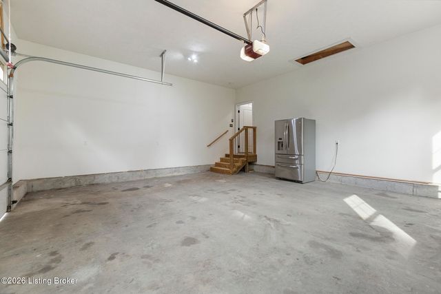659 Crescent Ridge Dr, Taylorsville, KY 40071