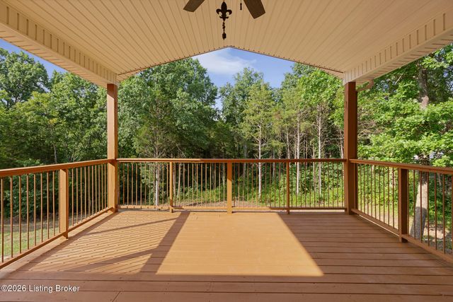659 Crescent Ridge Dr, Taylorsville, KY 40071