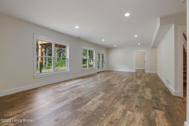 659 Crescent Ridge Dr, Taylorsville, KY 40071