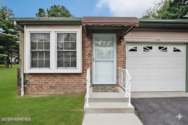 12 Sunset Road A, Whiting, NJ 08759