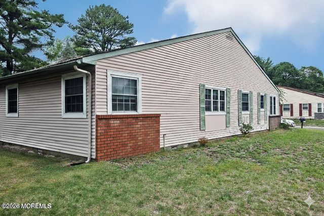 12 Sunset Road A, Whiting, NJ 08759