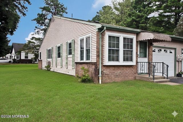 12 Sunset Road A, Whiting, NJ 08759