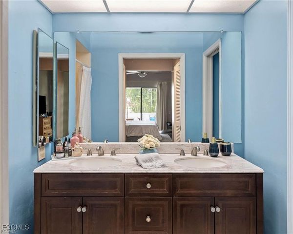 6656 Wakefield DR, Fort Myers, FL 33966