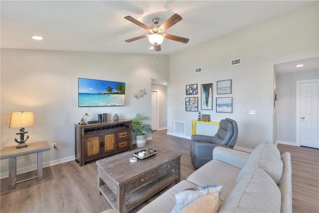 230 Cut Off Road 204, Port Aransas, TX 78373