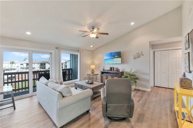 230 Cut Off Road 204, Port Aransas, TX 78373