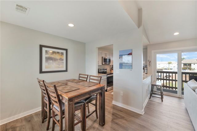 230 Cut Off Road 204, Port Aransas, TX 78373