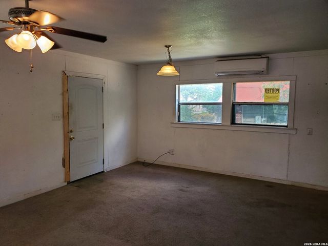 616 Albert, San Antonio, TX 78207