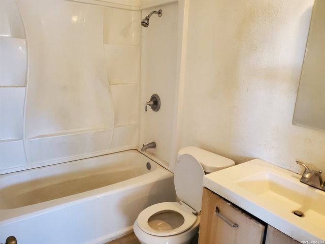 616 Albert, San Antonio, TX 78207