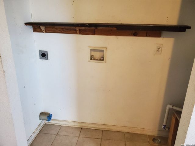 616 Albert, San Antonio, TX 78207