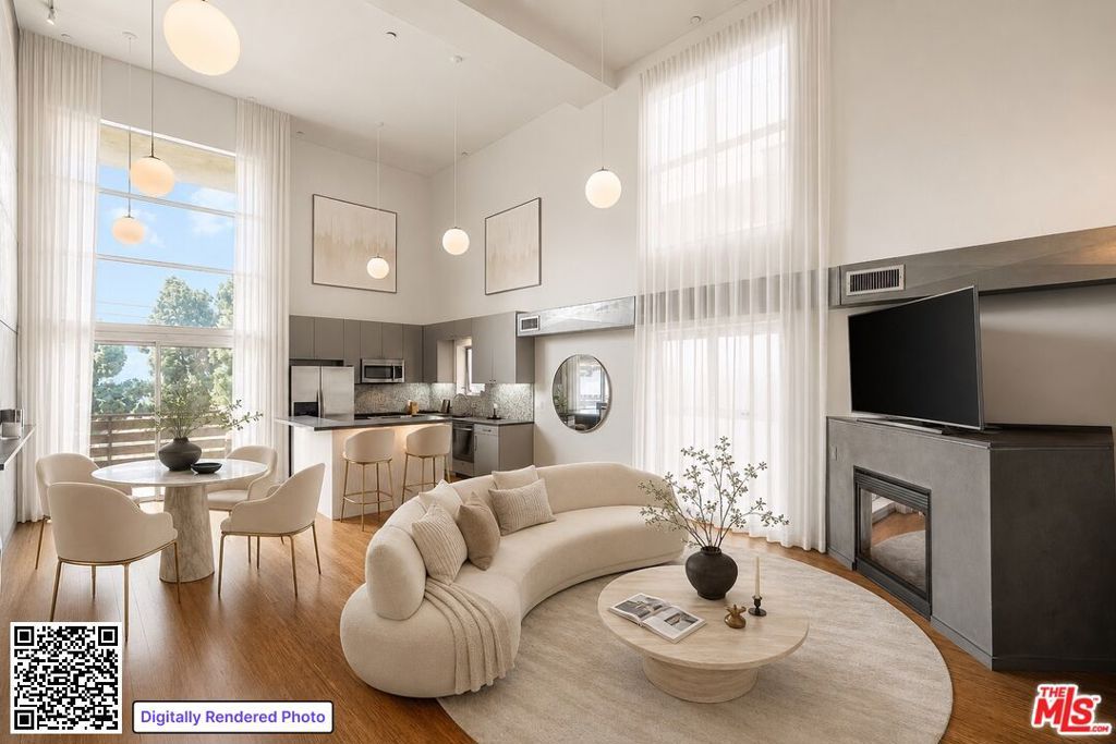 7062 Hawthorn Avenue 203, Los Angeles, CA 90028