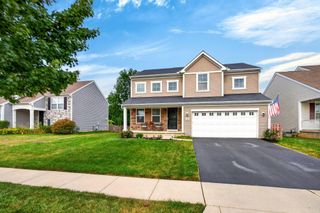 2389 Sky Valley Drive, Grove City, OH 43123