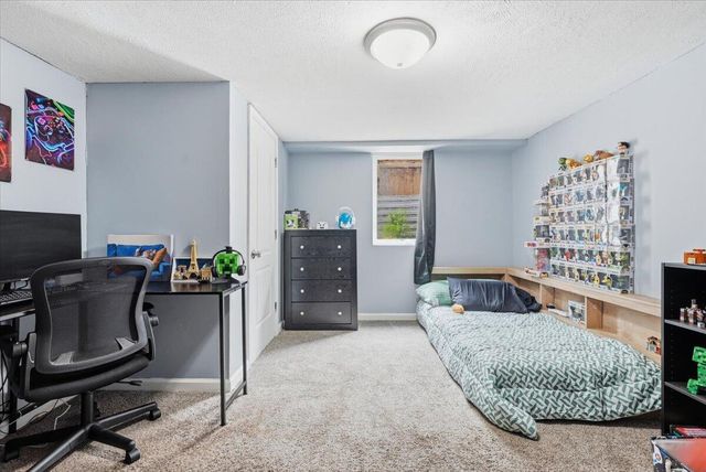 1712 AVENUE L, Council Bluffs, IA 51501