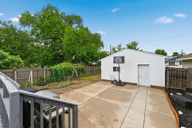 1712 AVENUE L, Council Bluffs, IA 51501