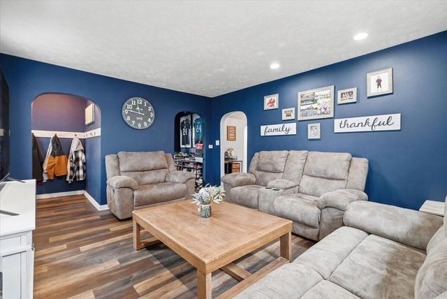 1712 AVENUE L, Council Bluffs, IA 51501