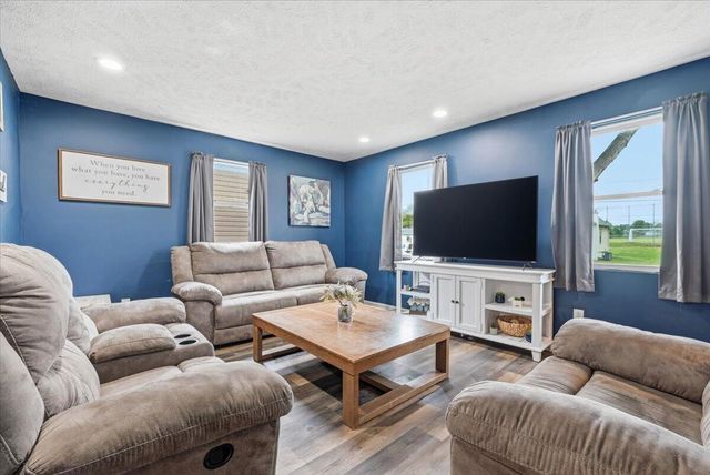 1712 AVENUE L, Council Bluffs, IA 51501