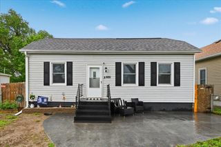 1712 AVENUE L, Council Bluffs, IA 51501
