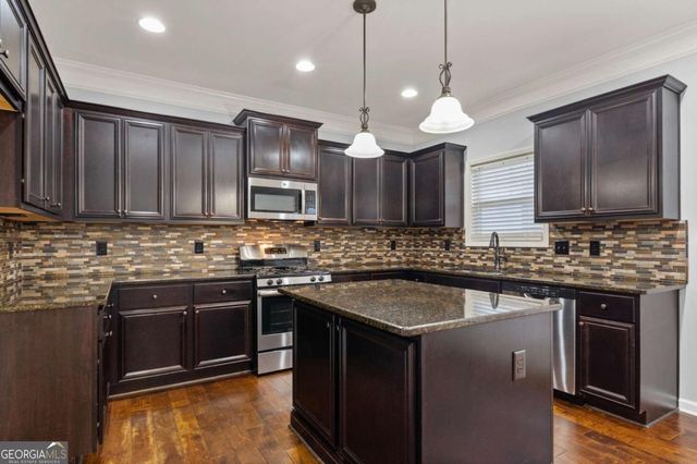 3910 Pleasant Woods Drive, Cumming, GA 30028